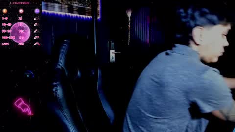 zhoestrong online show from March 10, 12:38 pm