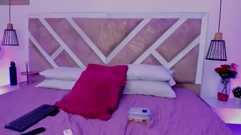 zia online show from April 15, 12:17 pm