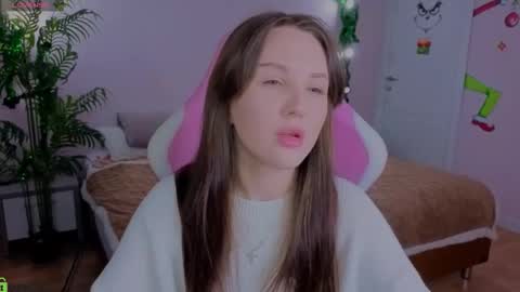 Zlata  Mon Tue Thu Fri Sun Sa GMT 3 0000pm - 0600pm  online show from January 8, 1:09 am