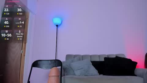 zoe online show from December 5, 3:46 pm