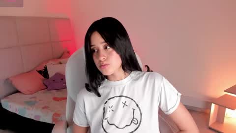 Zoe online show from March 4, 7:11 pm