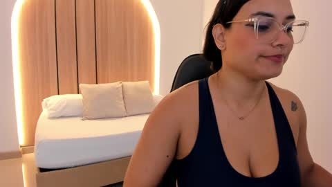 Zoe  online show from September 13, 12:57 pm