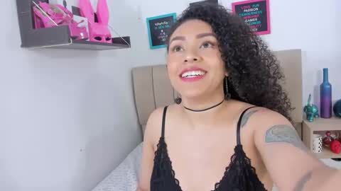 Zoe Gruber online show from February 7, 9:26 pm