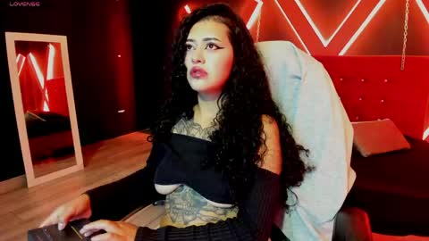 zoe  online show from June 3, 4:02 am