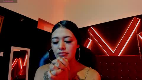 zoe  online show from June 10, 4:22 am