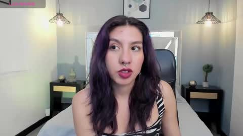 zoe_moreau online show from March 2, 8:26 pm