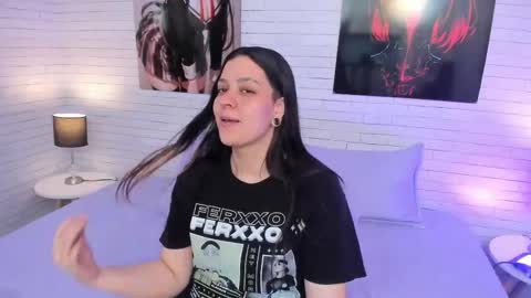 ZOE  online show from January 6, 9:40 pm