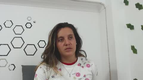 Carolina online show from September 25, 11:57 pm