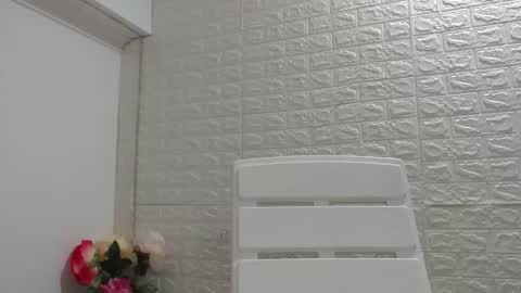 Carolina online show from January 18, 9:22 pm