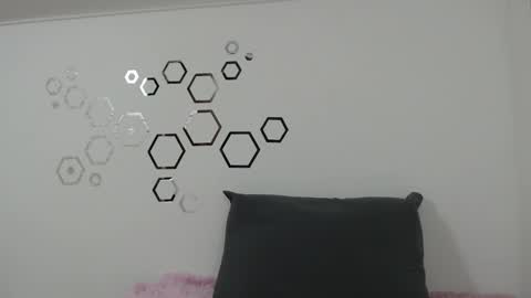 Carolina online show from September 17, 9:02 pm