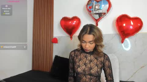 zoeameliie online show from February 16, 1:38 pm