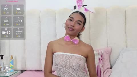 zoeameliie online show from October 31, 8:13 pm