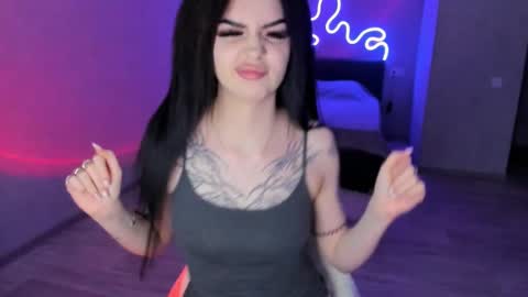 zoedrift online show from October 11, 1:25 pm