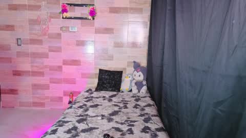 Catt online show from April 5, 11:04 pm