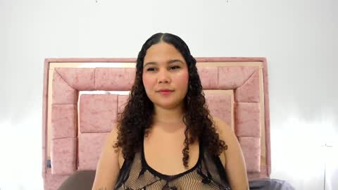 zoee online show from January 7, 3:35 am