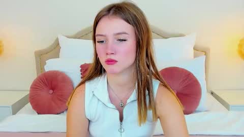 Zoe online show from December 1, 1:14 pm