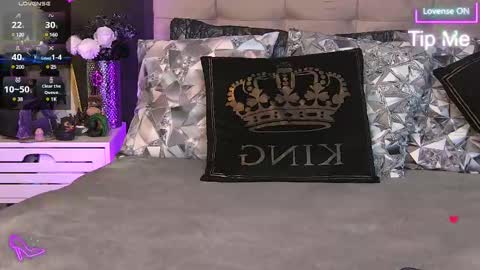 ZoeMesmerize online show from February 13, 8:27 am