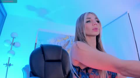 Zoe Presley  online show from December 23, 12:14 am