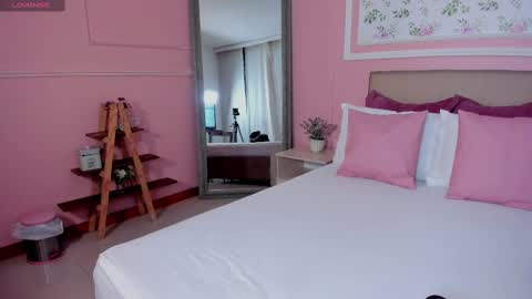 Zoes online show from March 10, 11:12 am