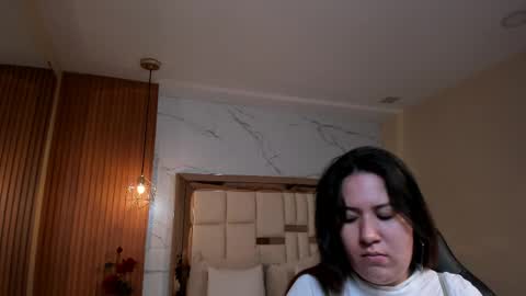 Zoes online show from March 30, 11:43 am