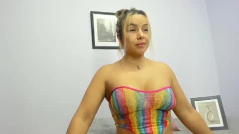 Isabella online show from October 21, 3:10 am