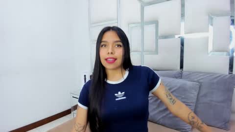 ZoeSwam online show from March 7, 10:45 am