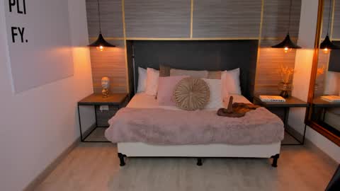 ZOE online show from April 8, 11:34 am