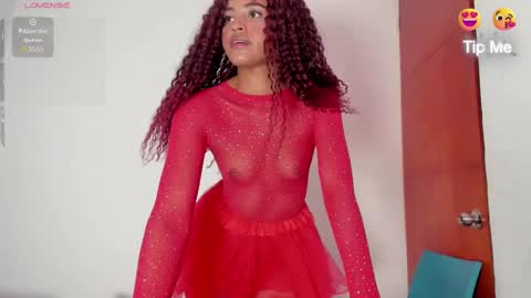 Zoe online show from November 1, 8:24 pm