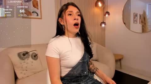 Zoey  online show from April 22, 1:52 pm