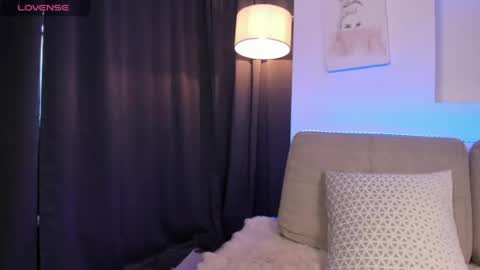 Zoey  online show from July 30, 12:06 pm