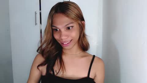 zoey online show from October 9, 10:30 am