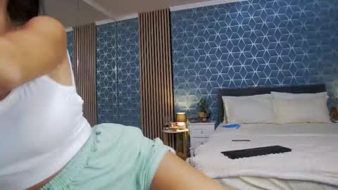 Zoey online show from October 8, 4:22 pm