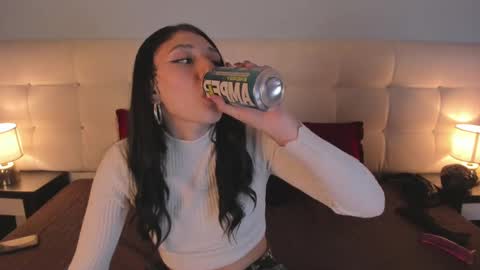 cintya kors online show from February 21, 2:39 am