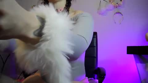 zzzen kitten online show from January 10, 5:23 am