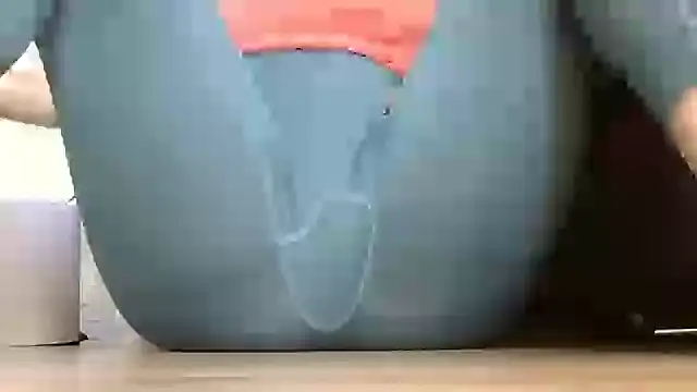 Squirtlady38 online show from September 9, 1:33 pm