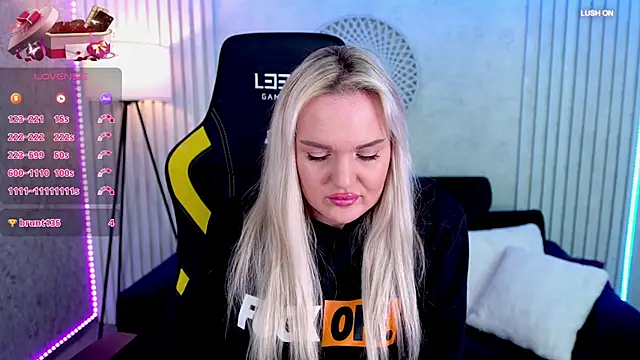 MissyMartinez online show from April 11, 7:45 am