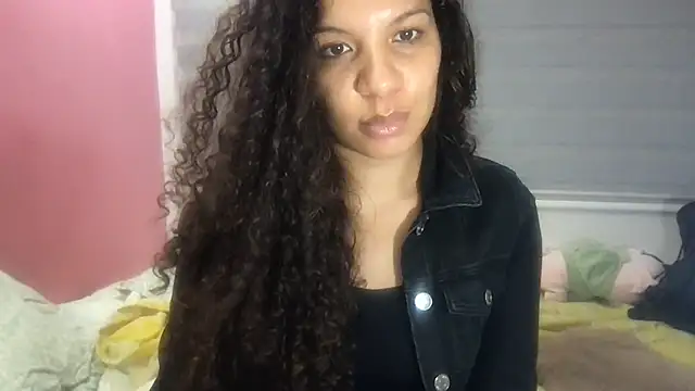 gatubelahot online show from September 20, 1:49 am