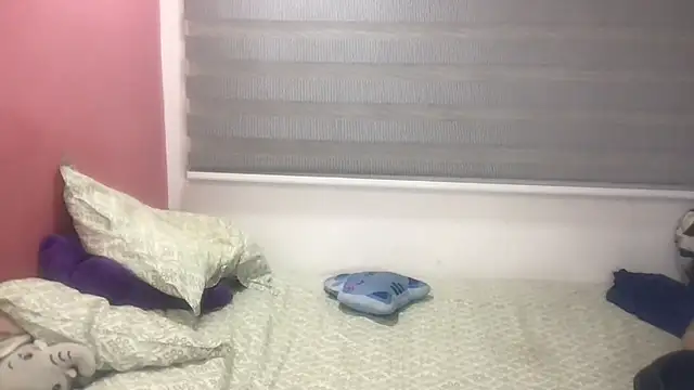 gatubelahot online show from September 23, 4:54 am