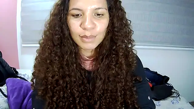 gatubelahot online show from October 24, 2:29 am