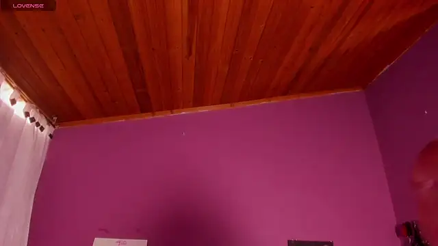 Cata green online show from April 6, 7:26 pm