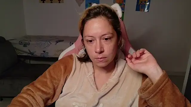 MommyMiaWs online show from May 26, 1:21 pm