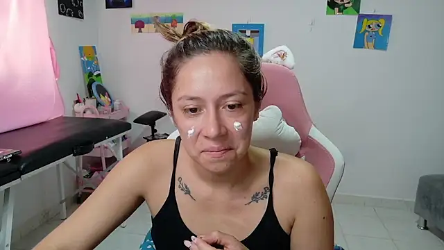 MommyMiaWs online show from January 9, 5:28 pm