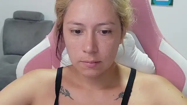 MommyMiaWs online show from March 23, 1:50 pm