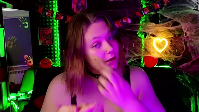 DjennaPalme online show from October 21, 8:07 am