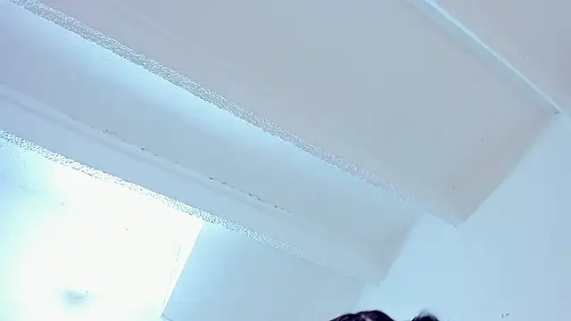 NayaWayne online show from March 29, 5:34 pm