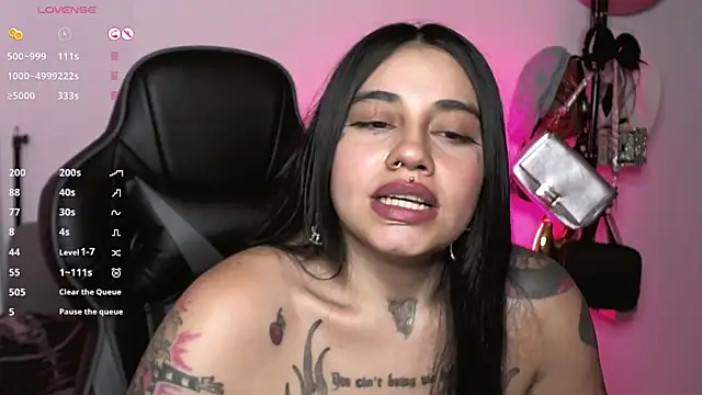 val bardot online show from October 14, 7:55 am