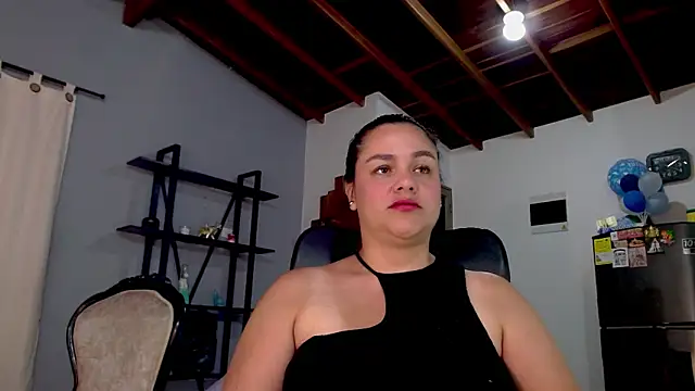 maela1 online show from October 19, 7:10 am