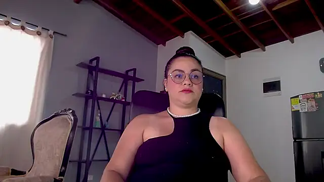 maela1 online show from September 12, 7:32 pm