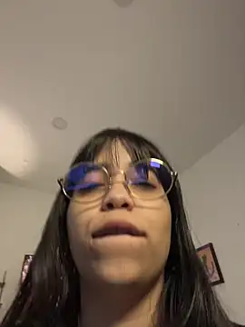 tati reyess online show from March 8, 11:36 am