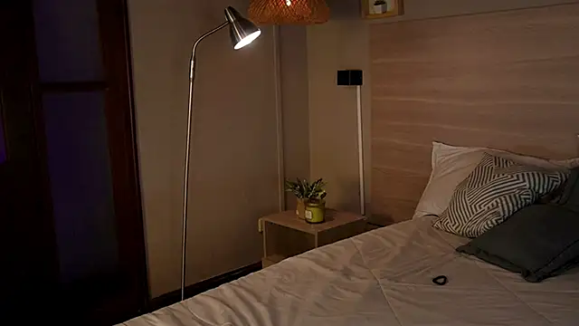 lua ferch   online show from March 31, 4:07 pm